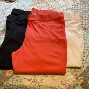 Time and Tru Capris • XXL / 20 • Lot